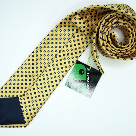 Yellow Silk Necktie Funky Lizard Dotted Pattern - Picture 3 of 3